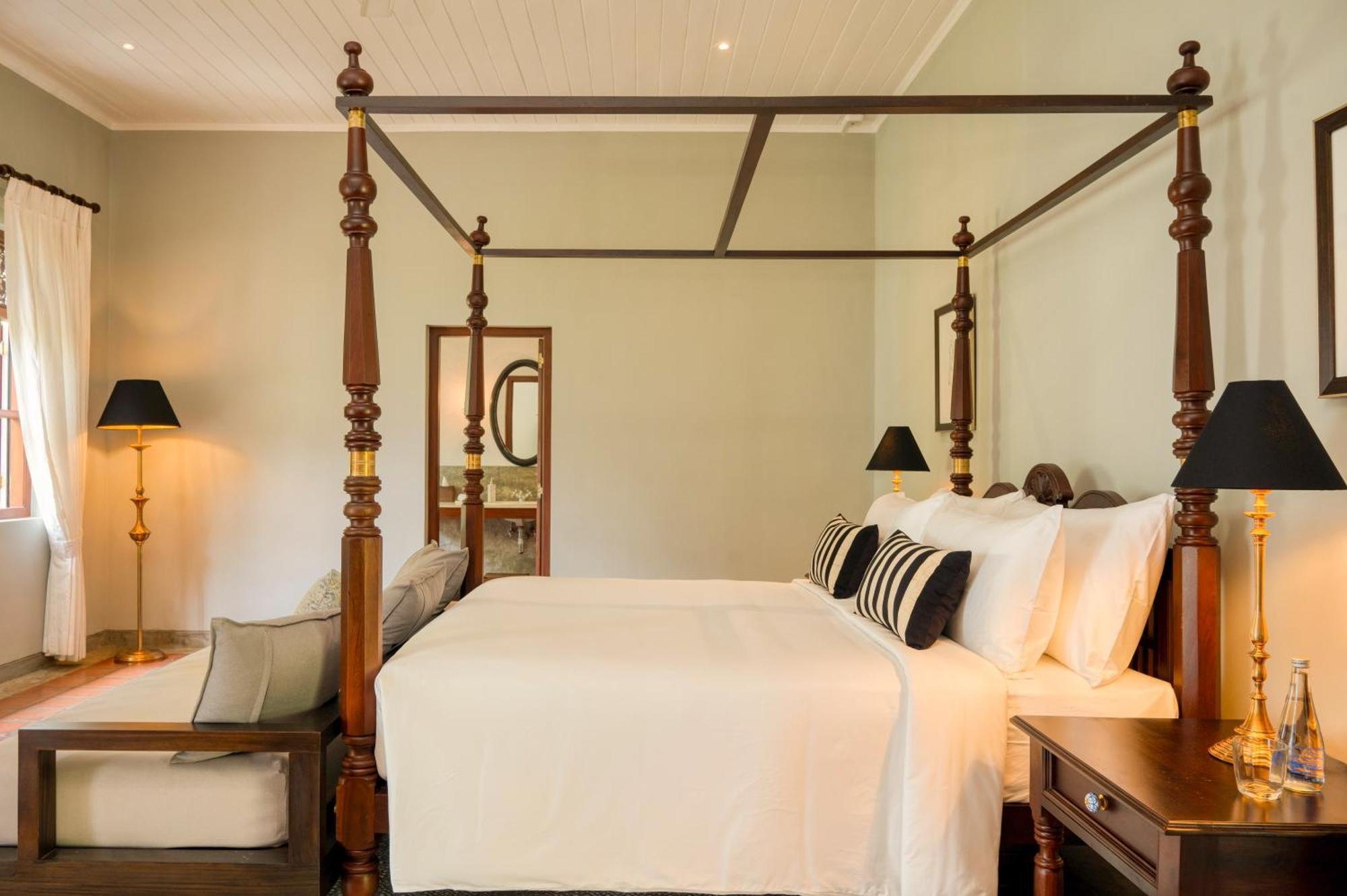 Uga Riva - Negombo Hotel Екстериор снимка