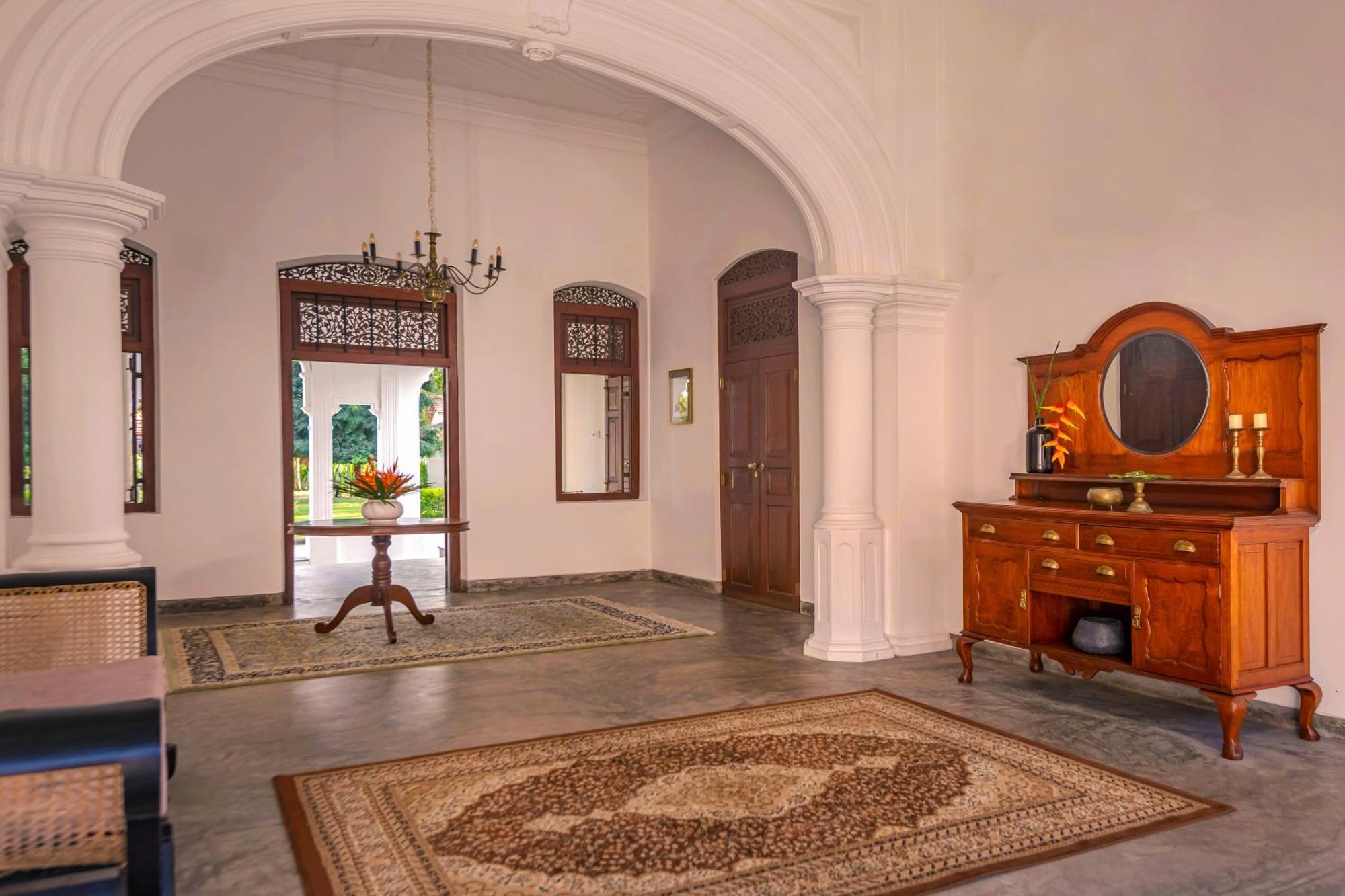 Uga Riva - Negombo Hotel Екстериор снимка